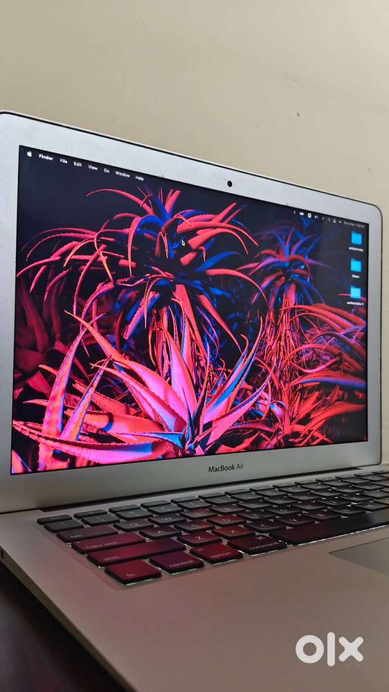 Apple MacBook Air A1466 2015 Intel Core i5 8GB RAM, 512 GB SSD, Mac OS