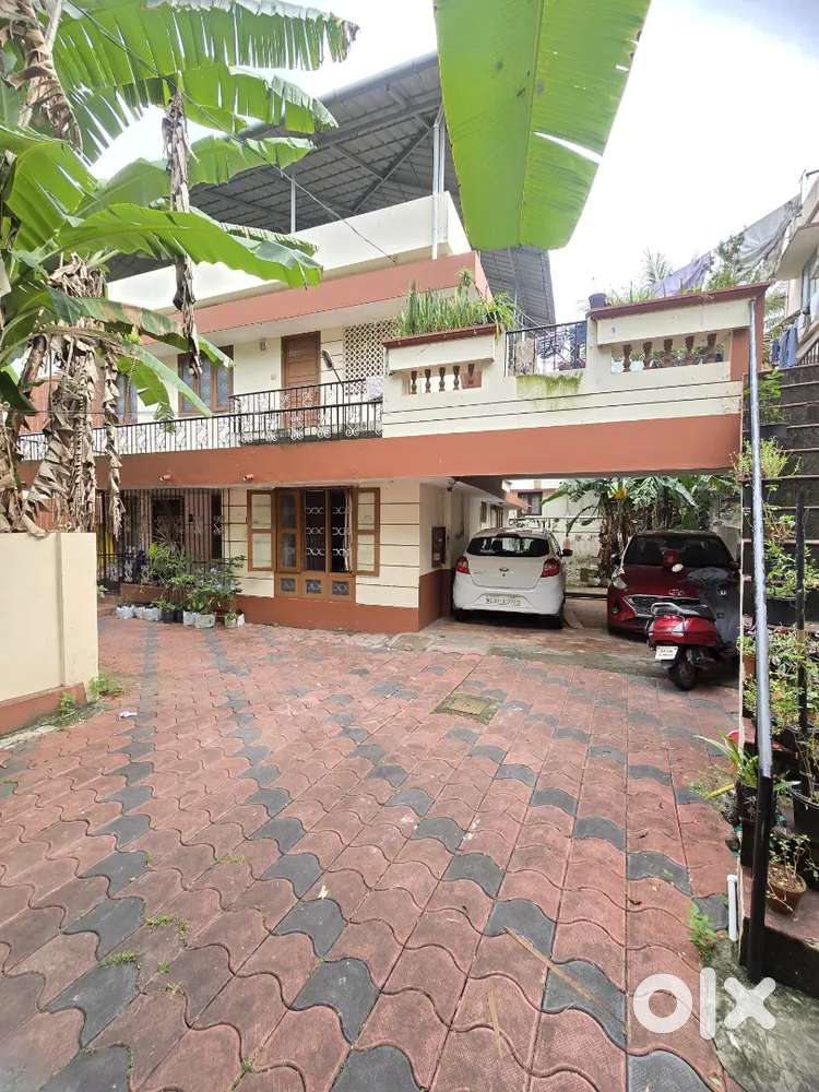 11CENT HOUSE PLOT SALE NEAR ANANTHAPURI HOSPITAL CHACKA
