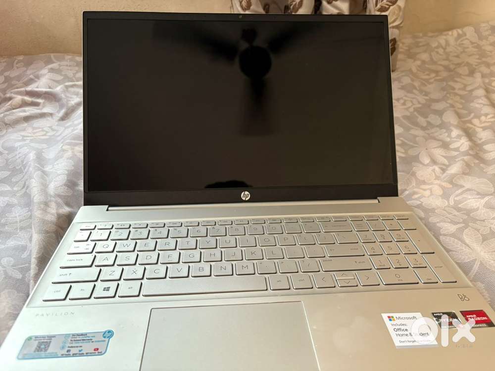 HP Pavilion 15 AMD Ryzen 5-8GB/512GB SSD 15.6 inches (39.6 cm)