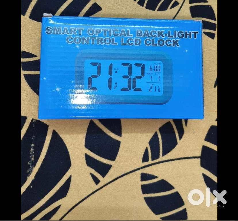 Digital Alarm Clock – Large Display  Date, Temperature, Alarm