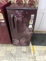Refrigerator with warranty. delivery Available