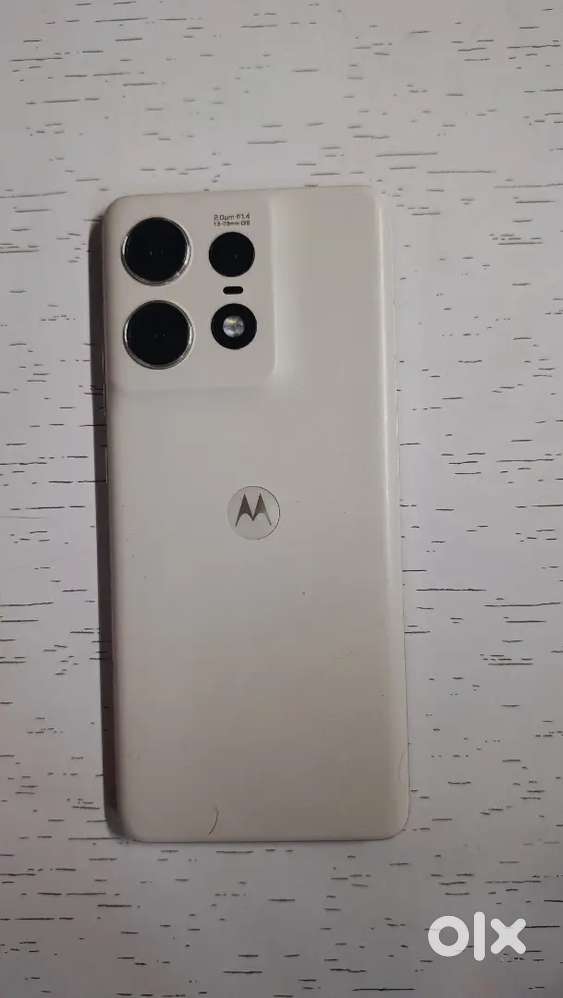 Motorola Edge 50 Pro (8 Months, 8GB/256GB) – Box & Charger Included”