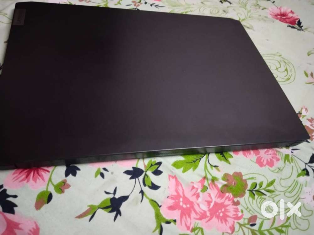 gaming laptop / ideapad gaming