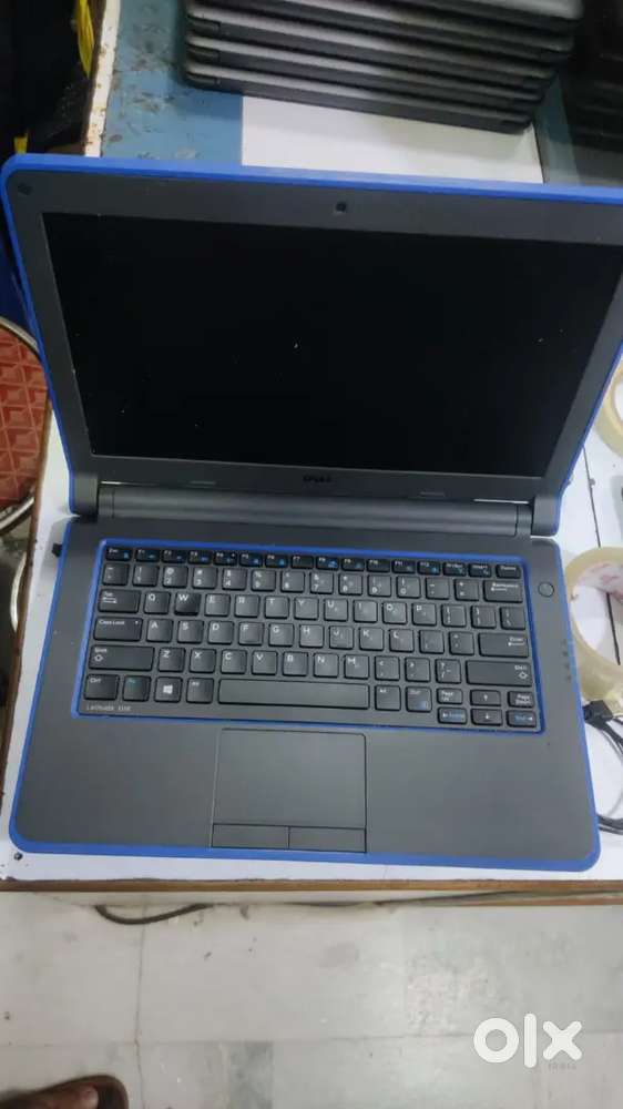 Dell cor i5 8the ram 8 SSD 256 gb win 11