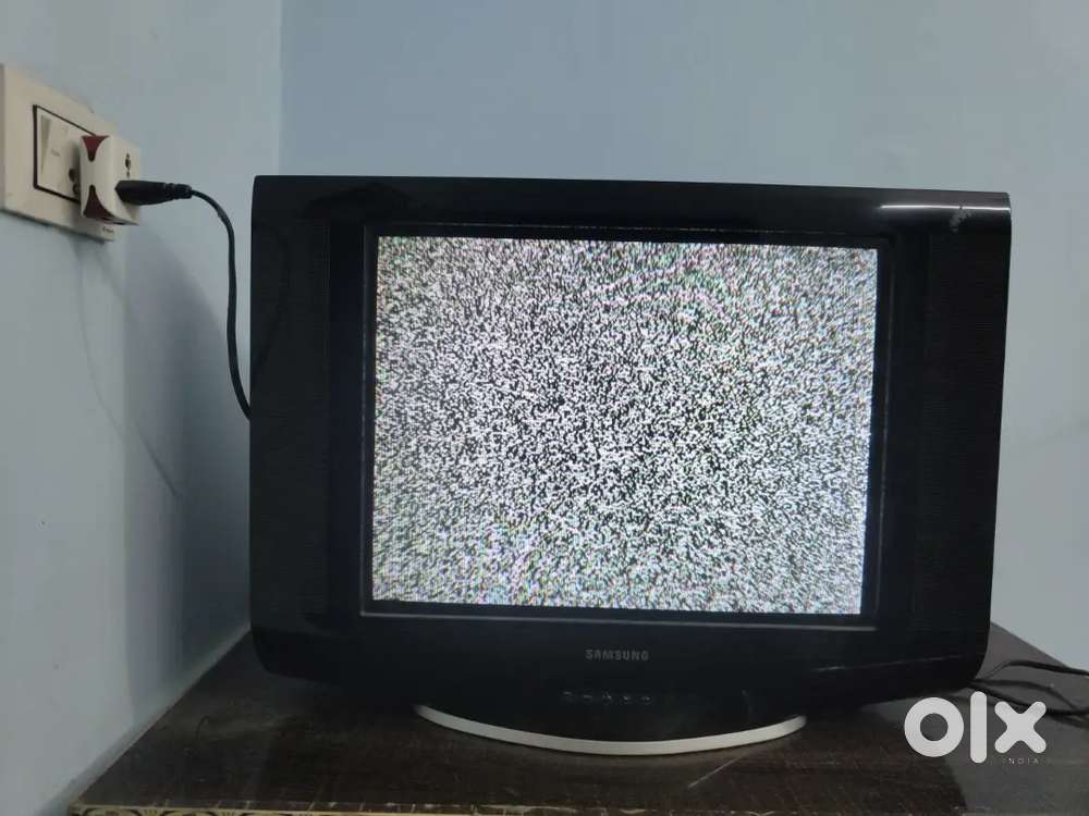 Samsung UltraSlim Fit TV (Not Android / Smart TV)