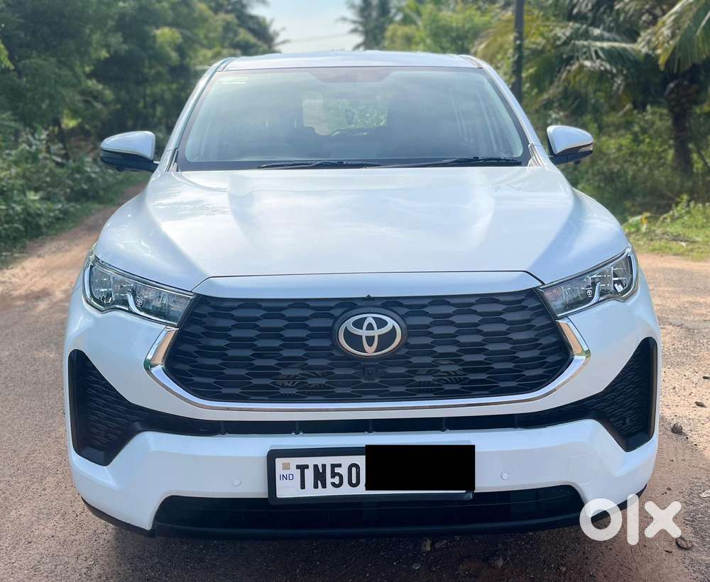 Toyota Innova Hycross 2.0 VX Hybrid 7 STR, 2023, Petrol