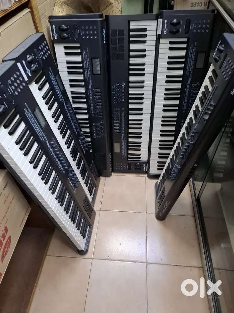 M.audio axiom 61