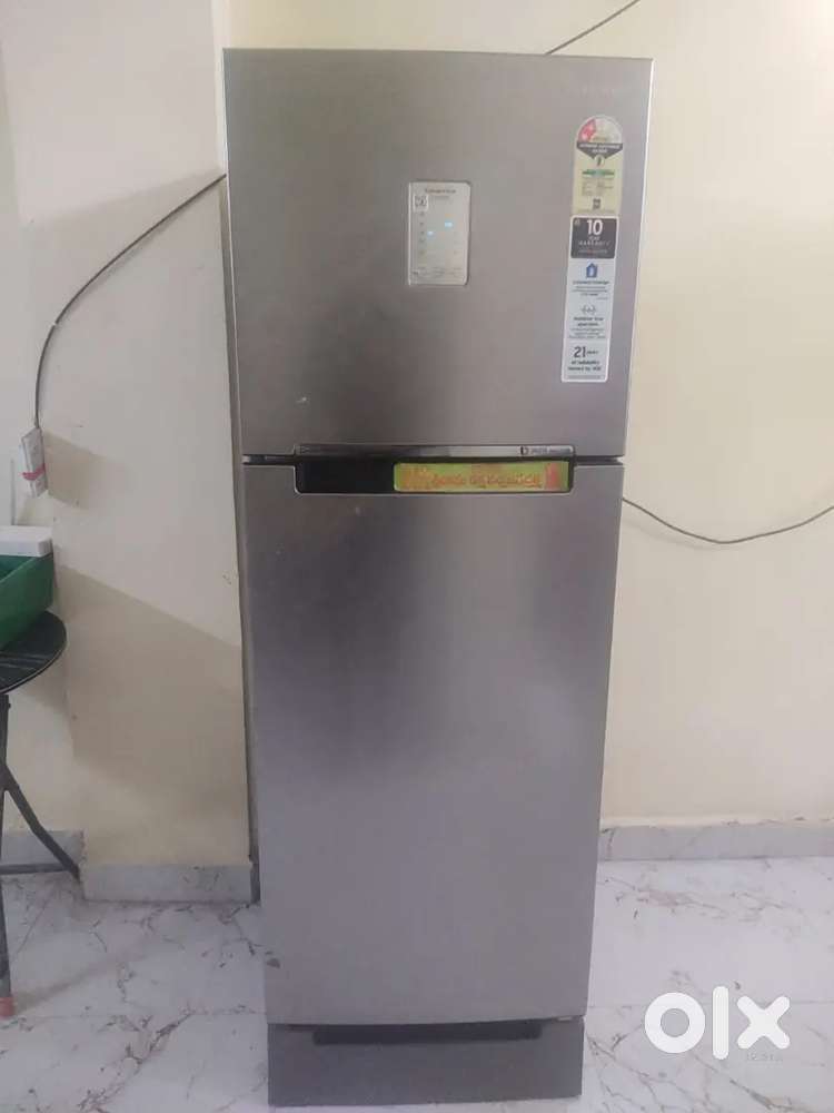 SAMSUNG 253 Liters double dore