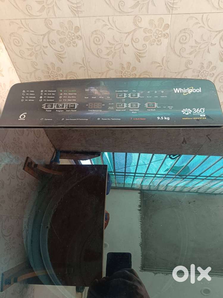 Whirlpool 360 Degree BloomWash Fully Auto, 2.5 yrs old, In warranty