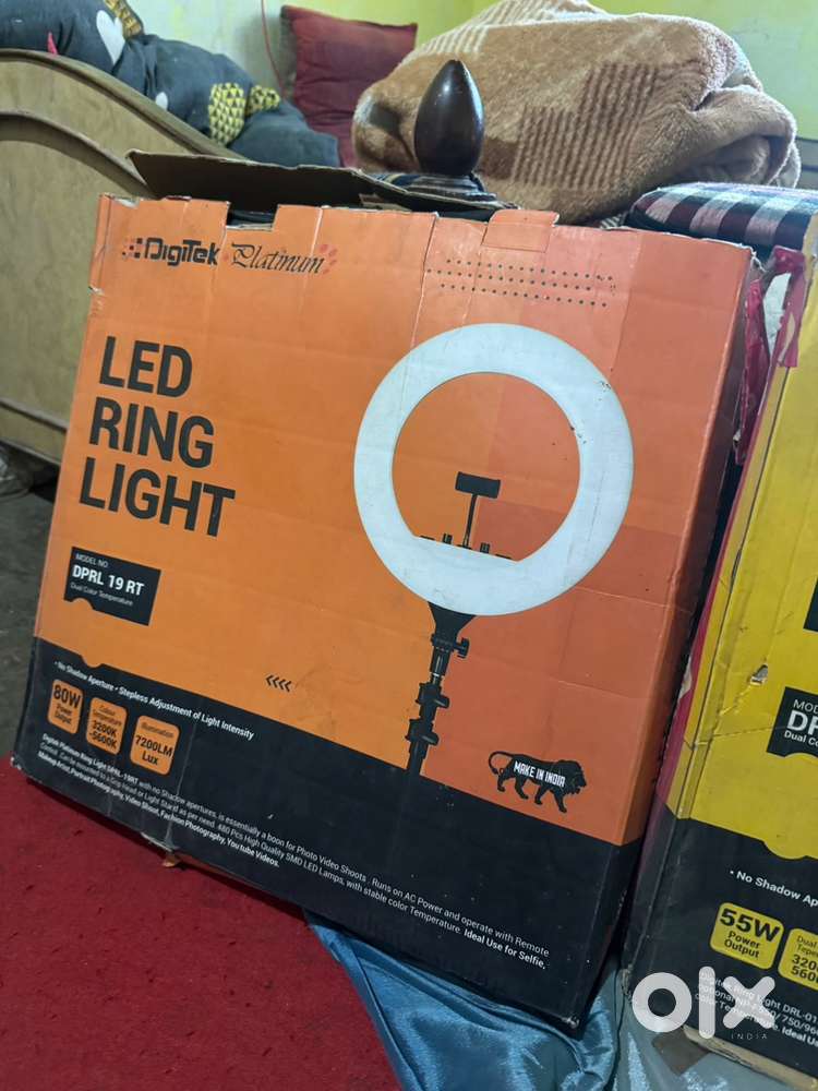 2 LED RING LIGHT 18&19 inch all working