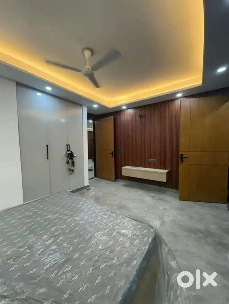 Ground floor 2bhk owner free for rent in guru amardas avenue