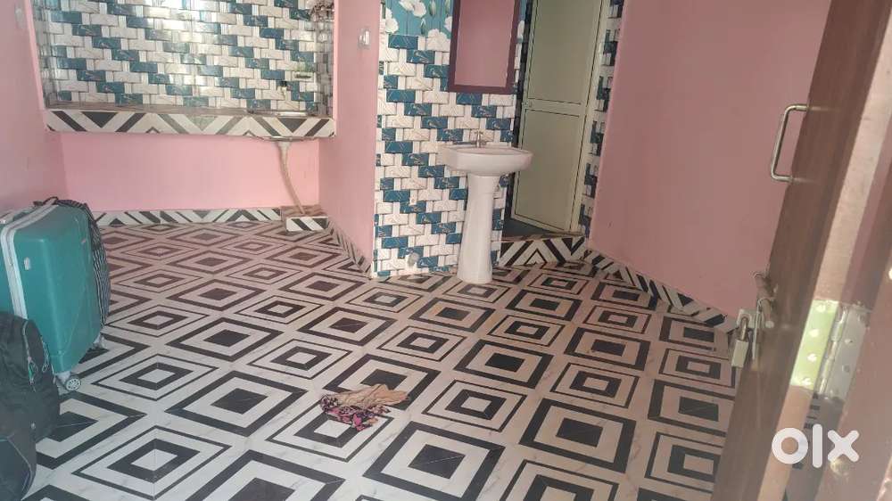 Male Roommate Needed  1RK Room at Banshi Vihar Puri Canal ₹2000