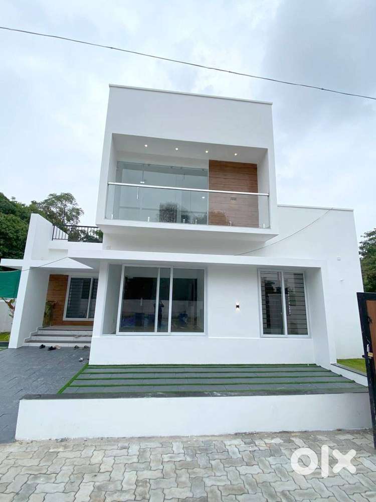 Brand New 3 BHK Gated Community villa near MG Kavu - Thissur