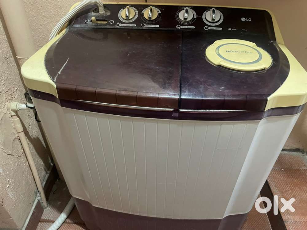 LG Semi Automatic Washing Machine
