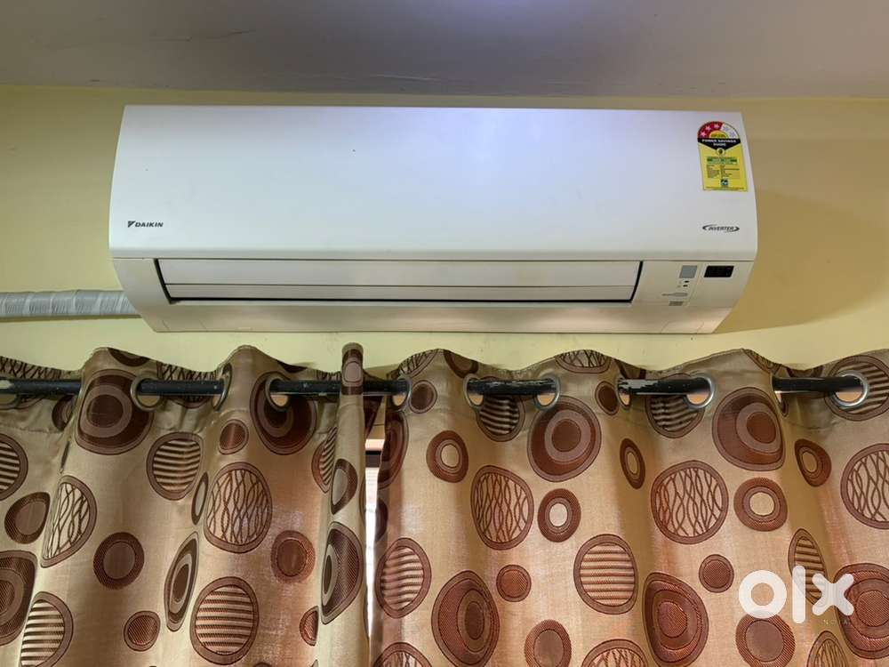 Daikin 1.5 Ton 3 Star Inverter Split AC (2023 model)