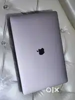 Apple Macbook Pro i7 16GB Ram 512GB Apple SSD 5.5gbGraphics Touchbar