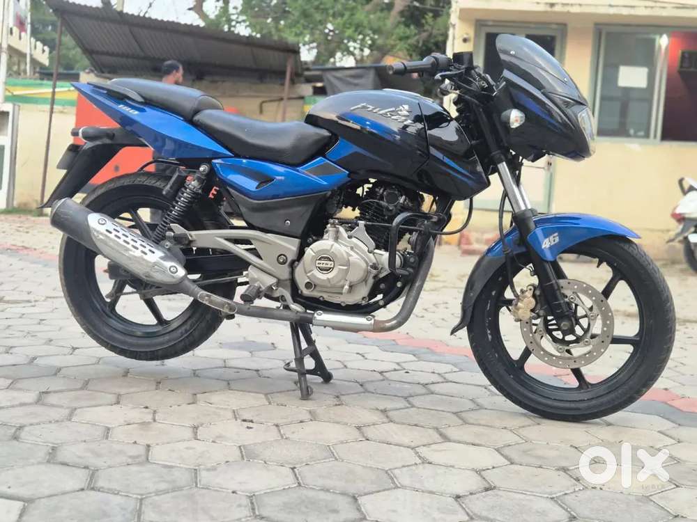 Bajaj pulsar 180