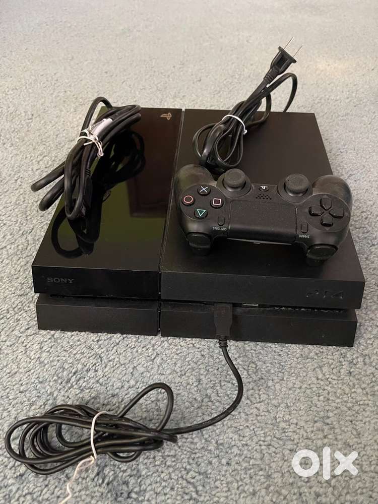 Ps4 with controller Best Conditions