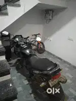 यह गाड़ी मुझे बेचना है