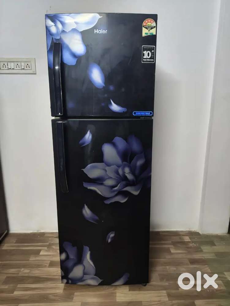 Hair double door fridge 300  liters free home delivery.