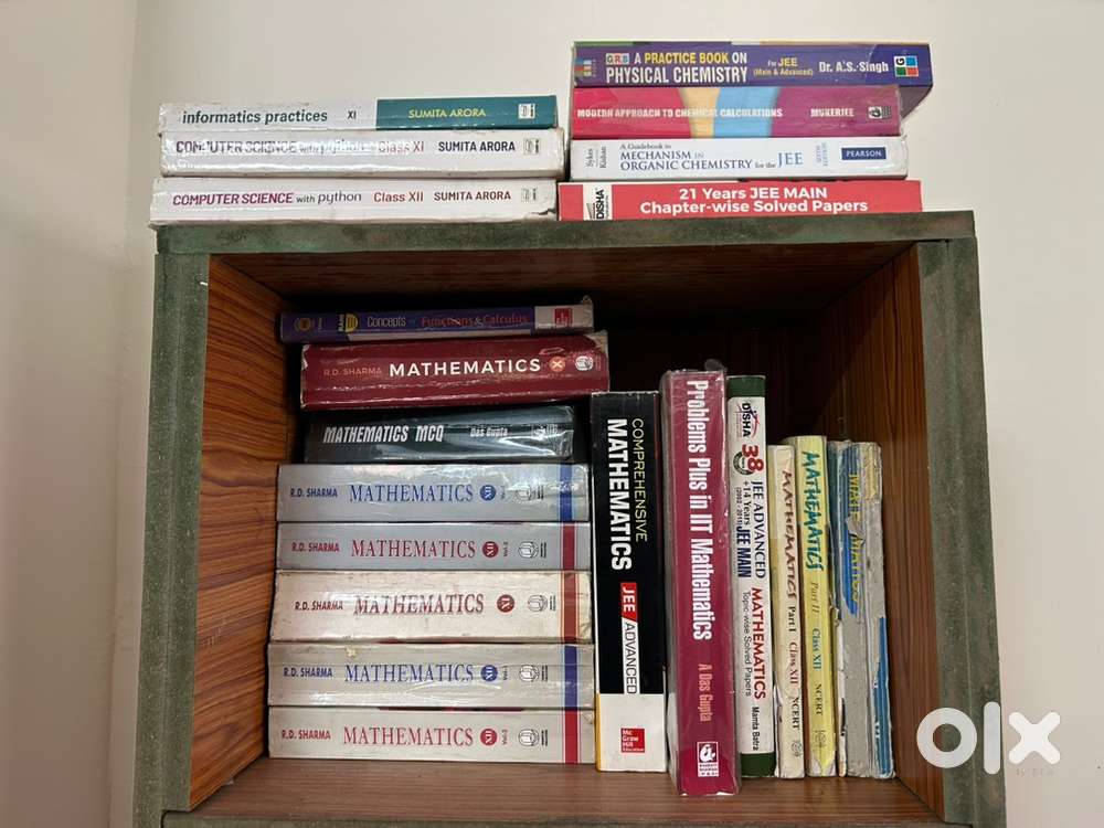 Books for JEE main and Advanced along with school books