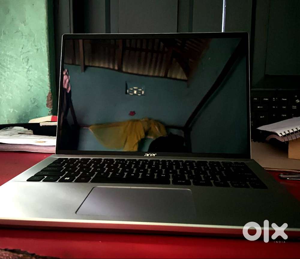 only 1 years old acer swift go 14 oled (SFG14-71)