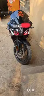 Rs 200 well maintained condition
