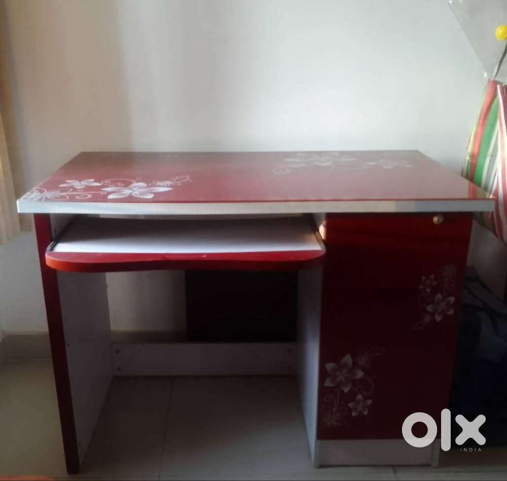 Computer table/ Study table