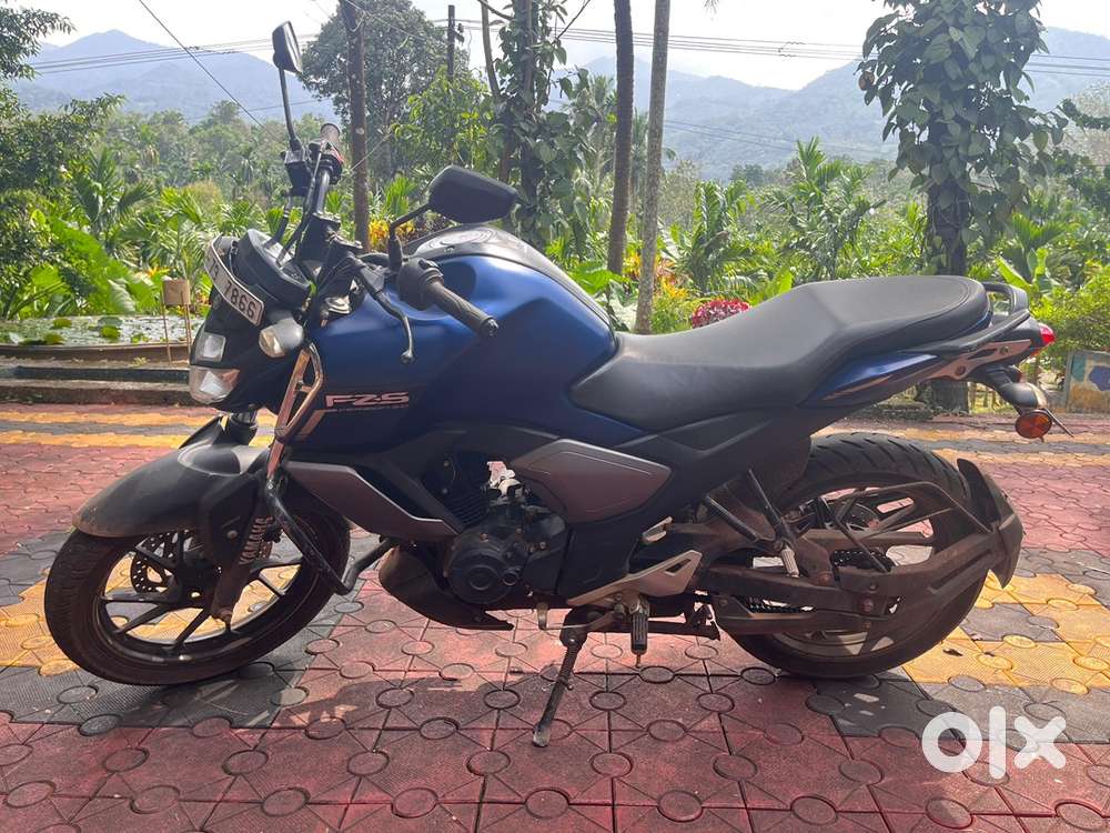 The new yamaha FZS v3