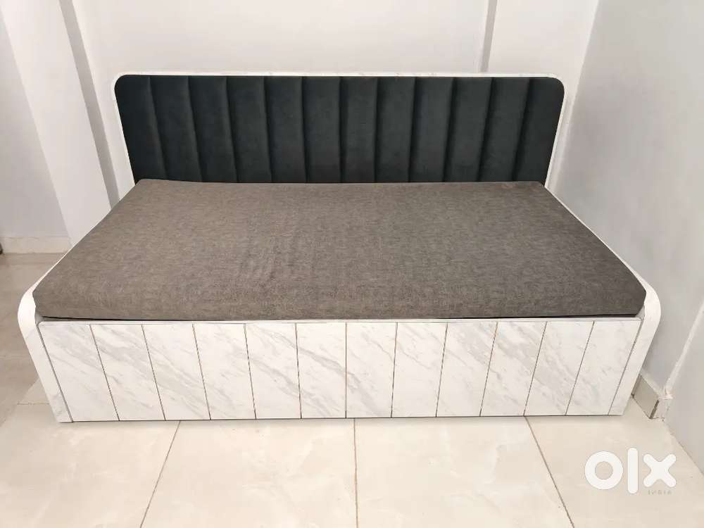 Modern Sofa-Cum-Bed with Storage - Excellent Condition