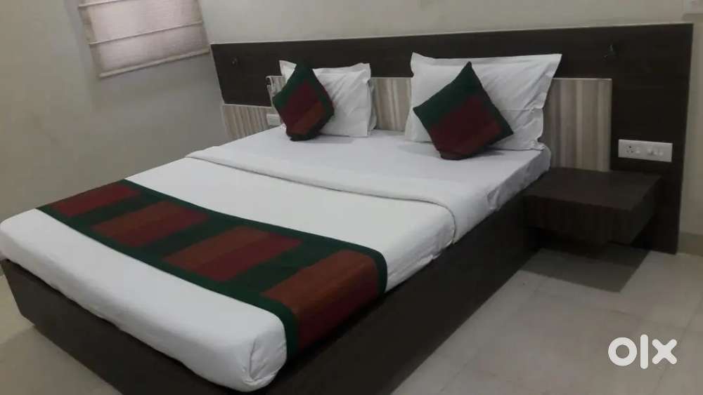 NEAR JAWAHAR CIRCLE, 1BHK FURNISHED FLAT FOR FAMILY AND BACHELOR