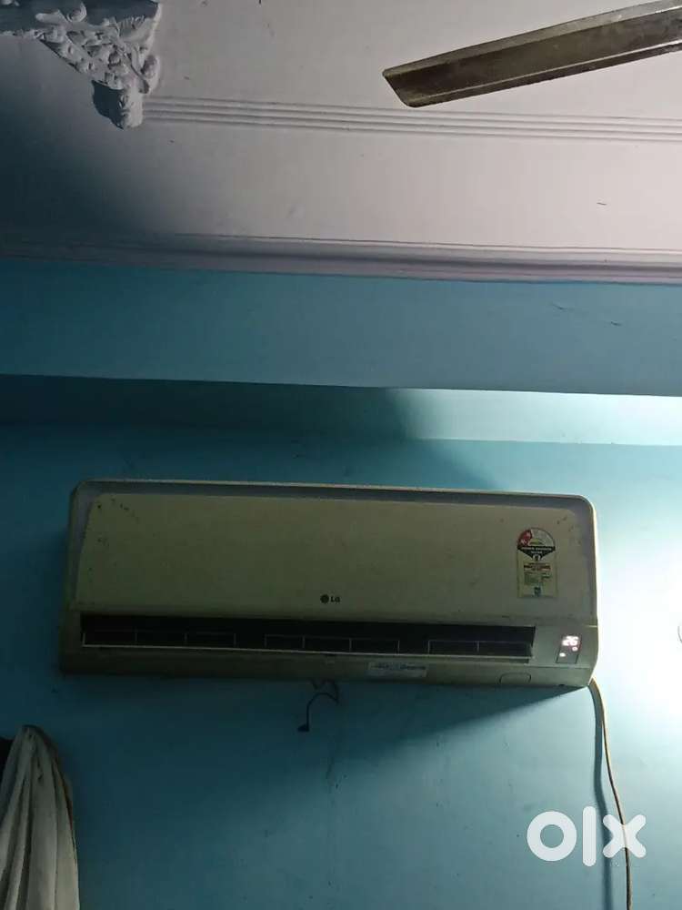 1 ton ac no damage good condition