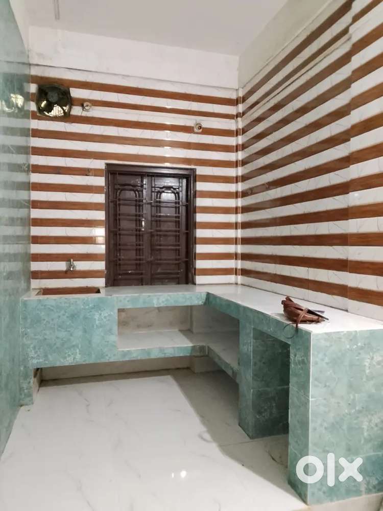 Rent available for bachelors