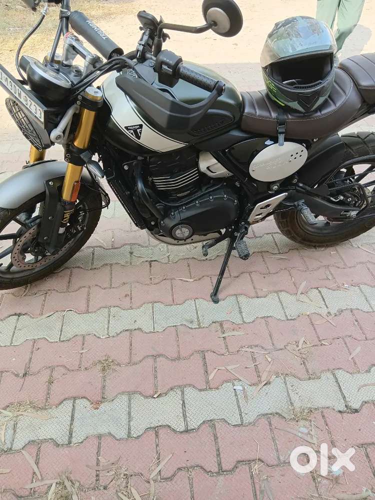 Triumph scrambler 400x bike sell