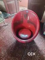 Plastic tub Chair + Glass Table