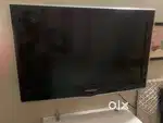 Samsung 42” wall hanging TV