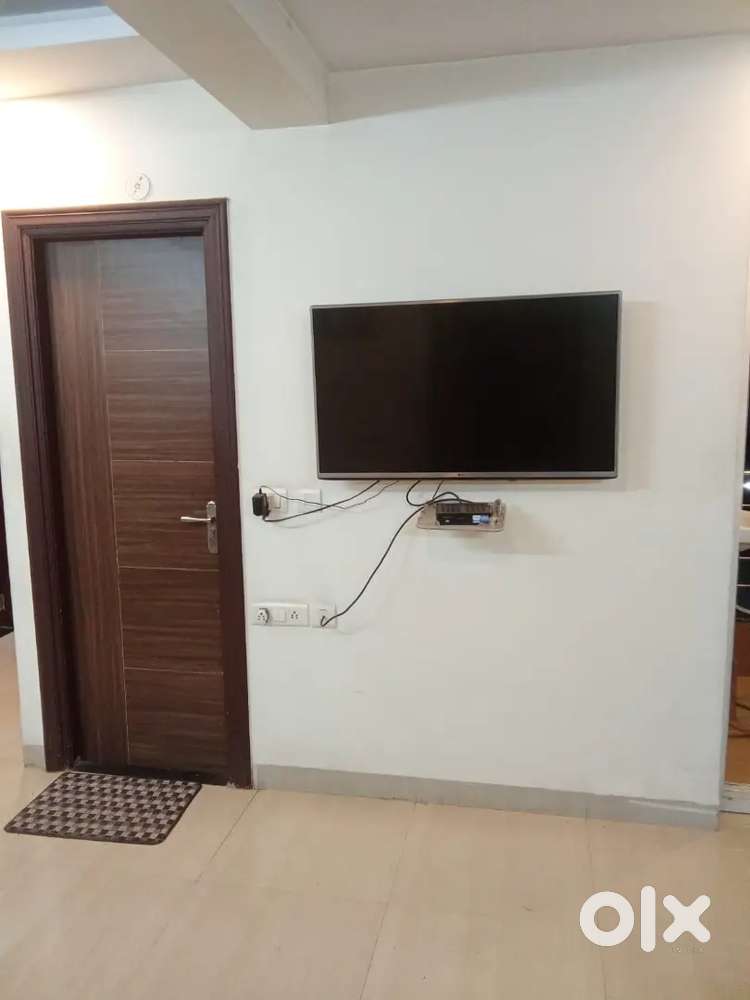 2 bhk big size for rent to vegetarian family
