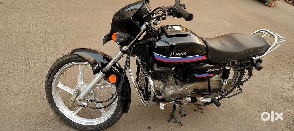 ૨૦૨૦ નું મોડલ. બેન્ક મેનેજરનું splendor plus ઓછું ચાલેલું વેચવાનું છે.