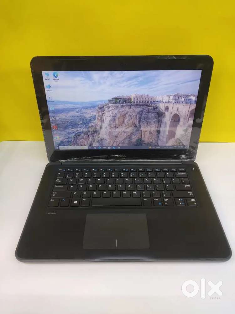 DELL Laptop/Lifetime service warranty/ Core i5/8GB DDR4 RAM/256GB SSD