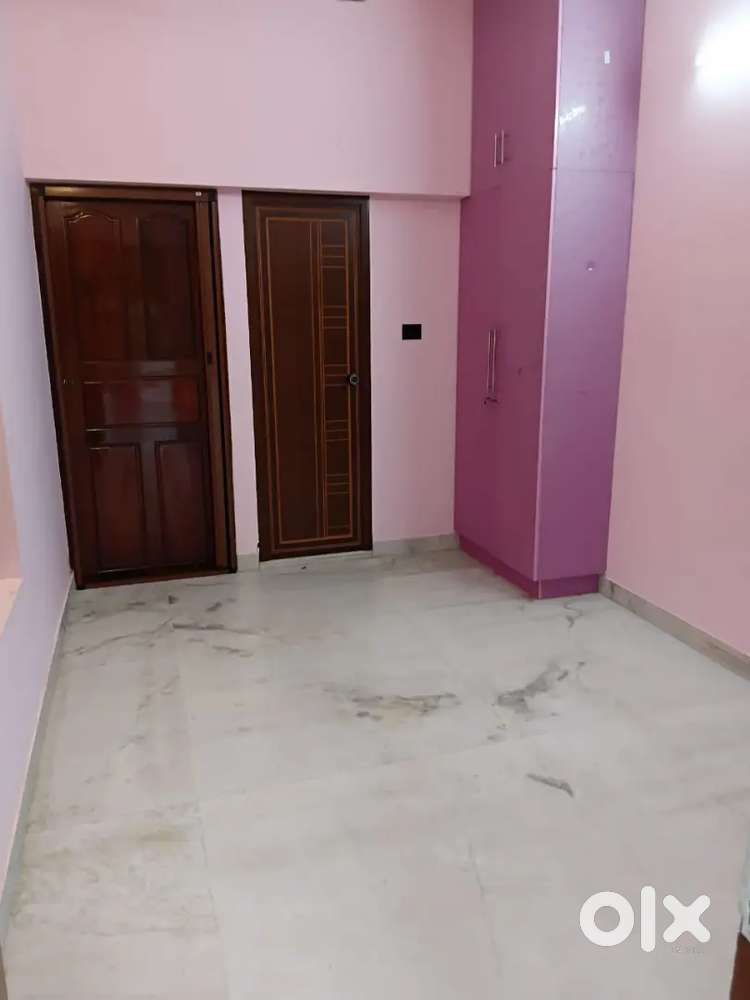 PG available @ kuravankonam