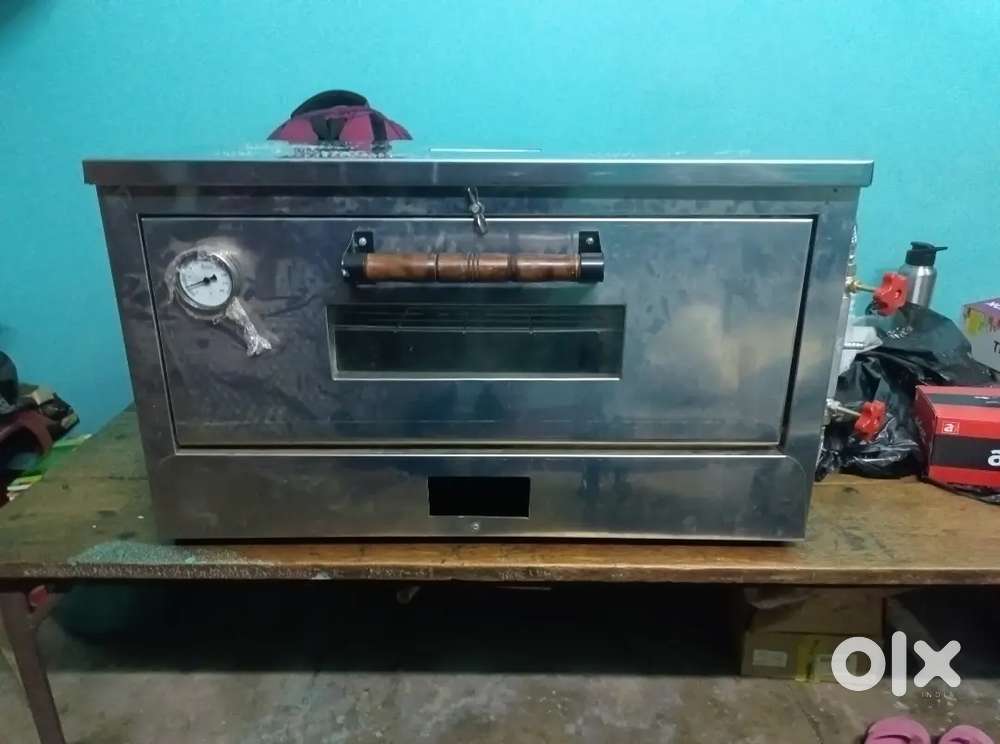 New condition pizza gas oven