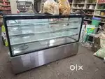 Pastry /bakery counter