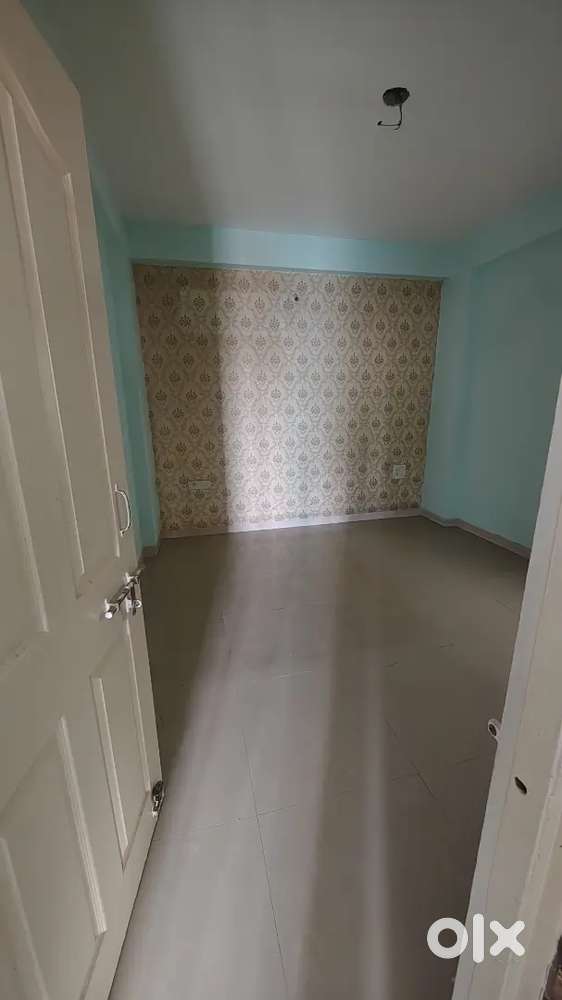 1 bhk flat on sell at main market silicon City