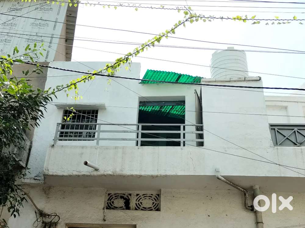 595 Sq. Ft. Commercial / office Space For Sell