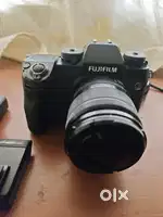 Fujifilm Xh1 with battery grip