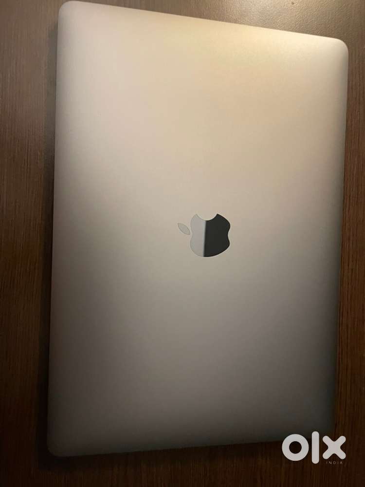 Flawless Macbook Air 2020 for sale