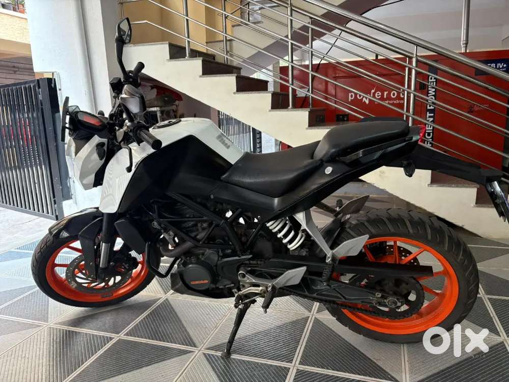 Ktm duke 200