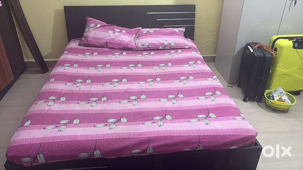 Zuari Queen Box Bed only for 15000/-