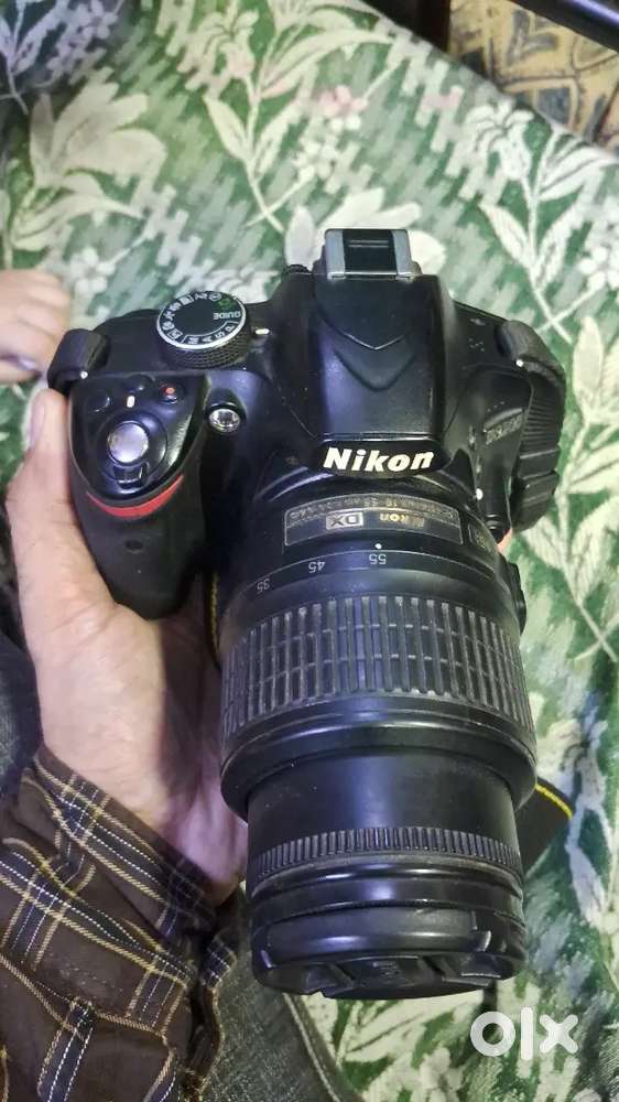Nikon d3200 camera with two lenses