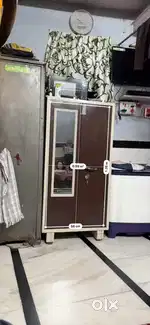 “Iron Cupboard 5ft x 3ft – Quick Sale Only ₹4,000!”
